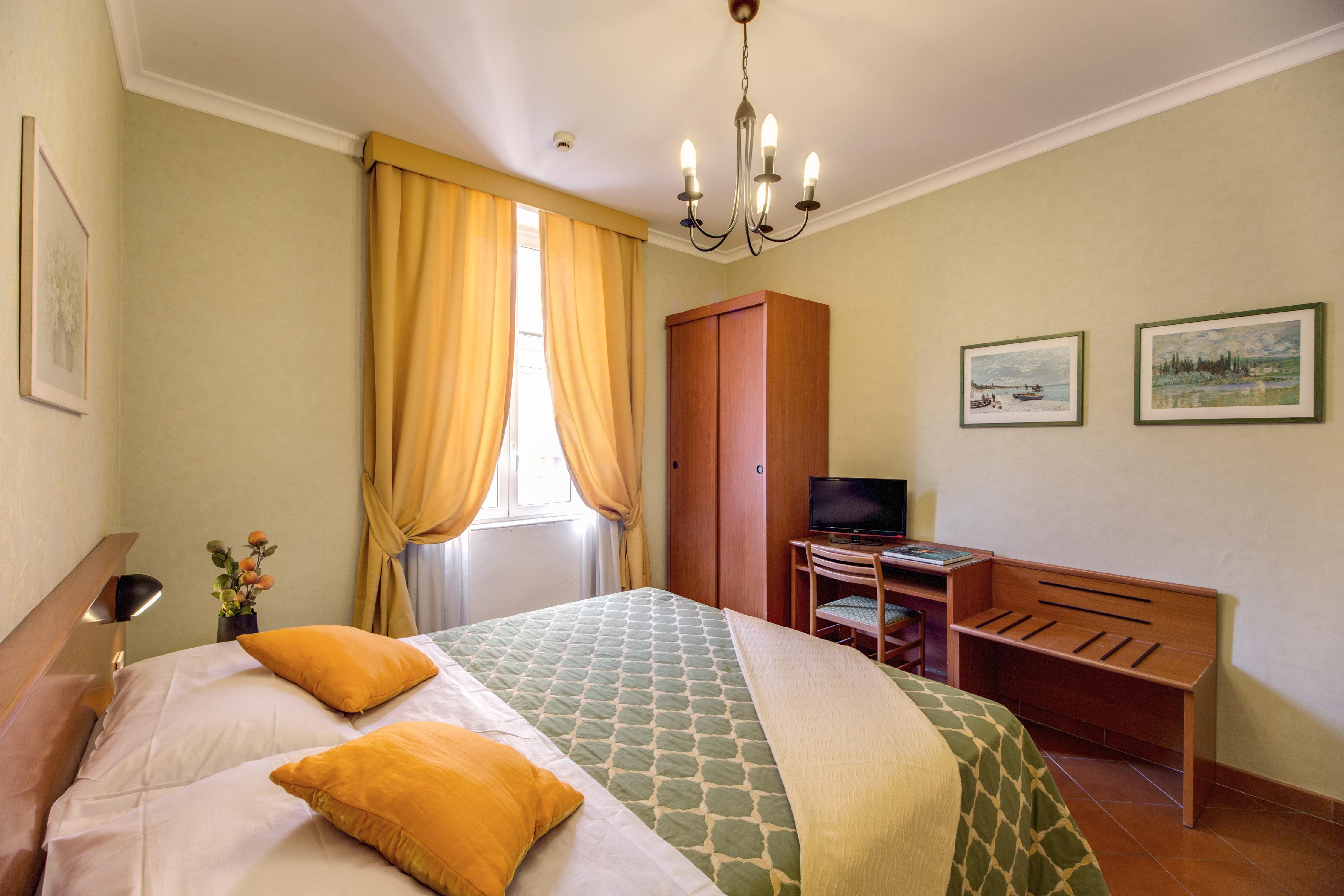 Hotel Corona โรม ภายนอก รูปภาพ