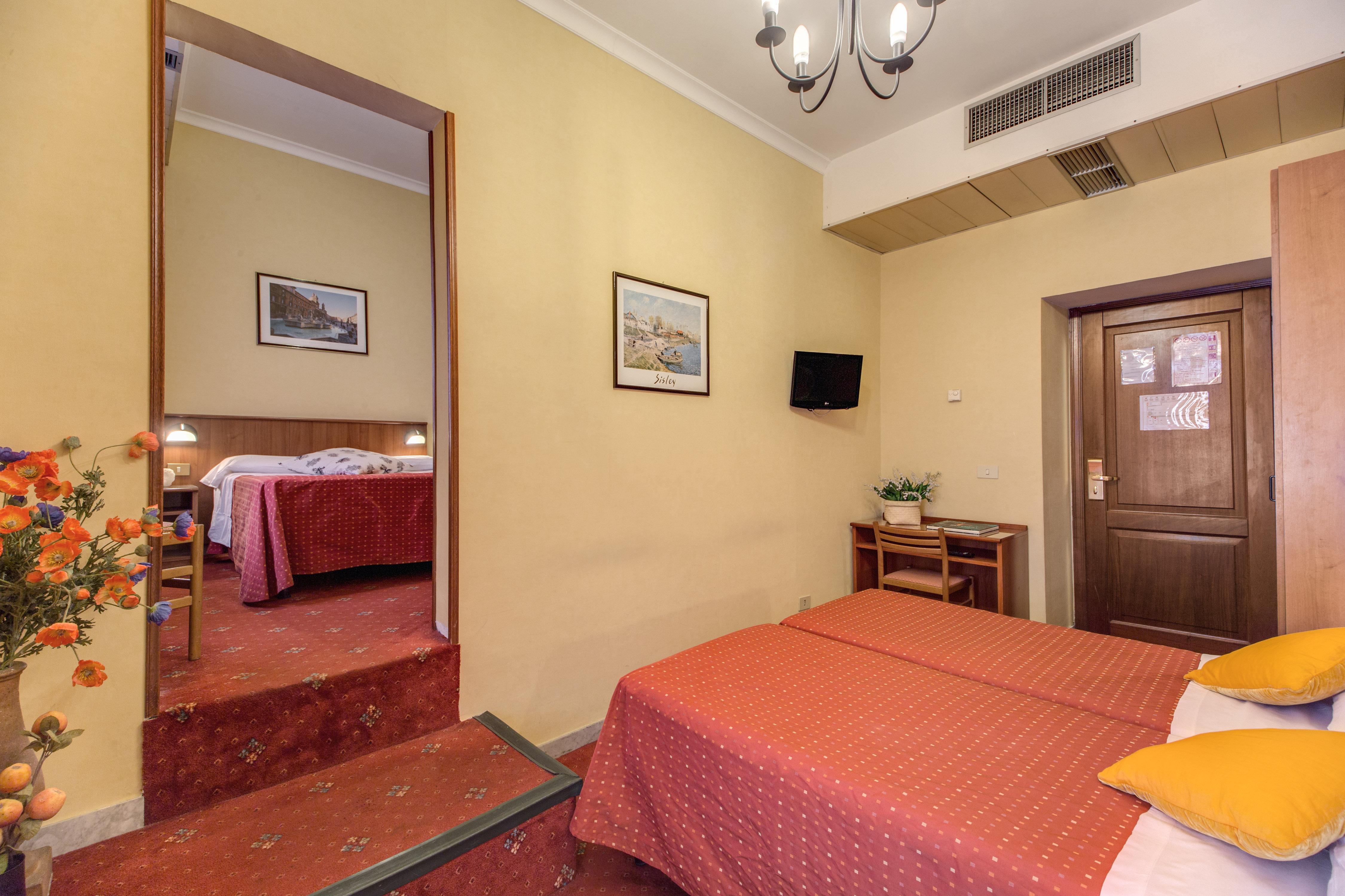 Hotel Corona โรม ภายนอก รูปภาพ